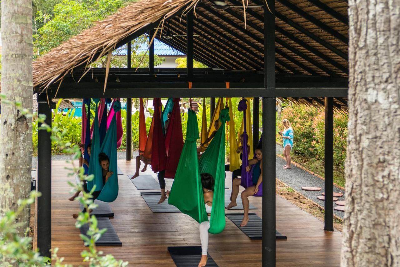 Wonderland Healing Center Hotel Ko Pha Ngan Buitenkant foto