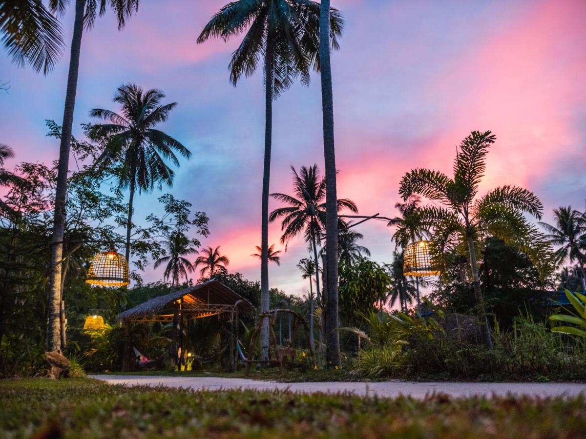 Wonderland Healing Center Hotel Ko Pha Ngan Buitenkant foto